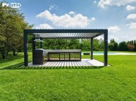 PERGOLA BIOCLIMATICA A LAMELLE ORIENTABILI