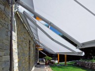 TENDE DA SOLE CON CASSONETTO